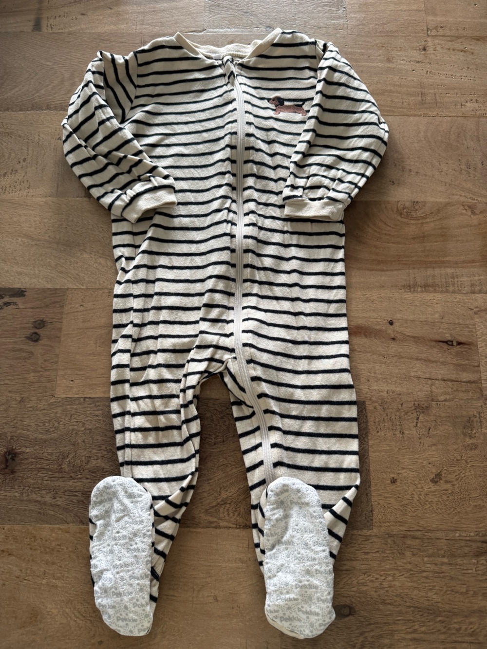 Pekkle Striped dog Cream Black Zip Front Baby footies pyjamas size 12 months